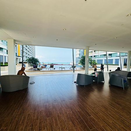 Seaview Beach Room Lumpini-Pool And Gym Face To Ocean Jomtien Beach Exterior foto