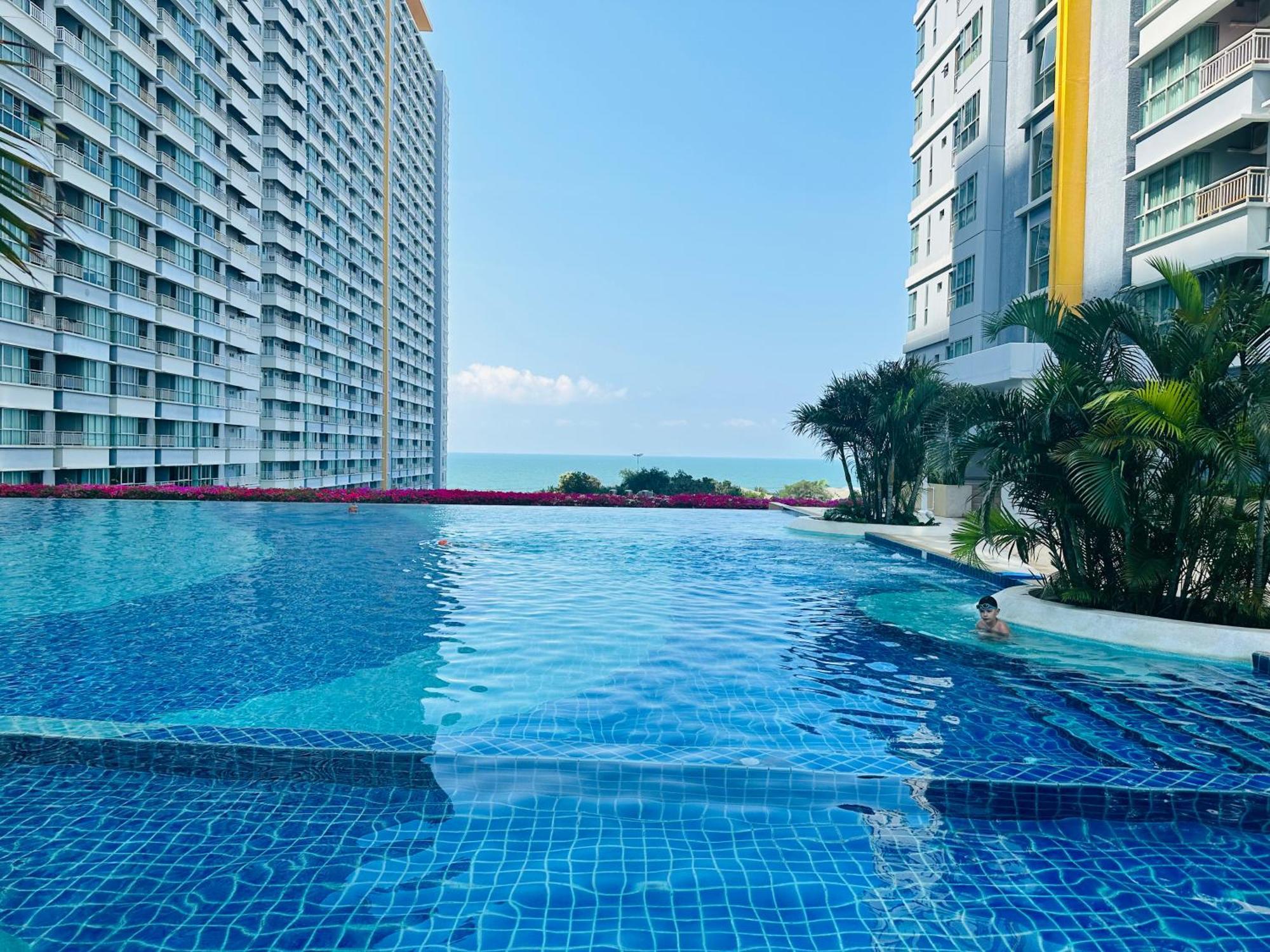Seaview Beach Room Lumpini-Pool And Gym Face To Ocean Jomtien Beach Exterior foto