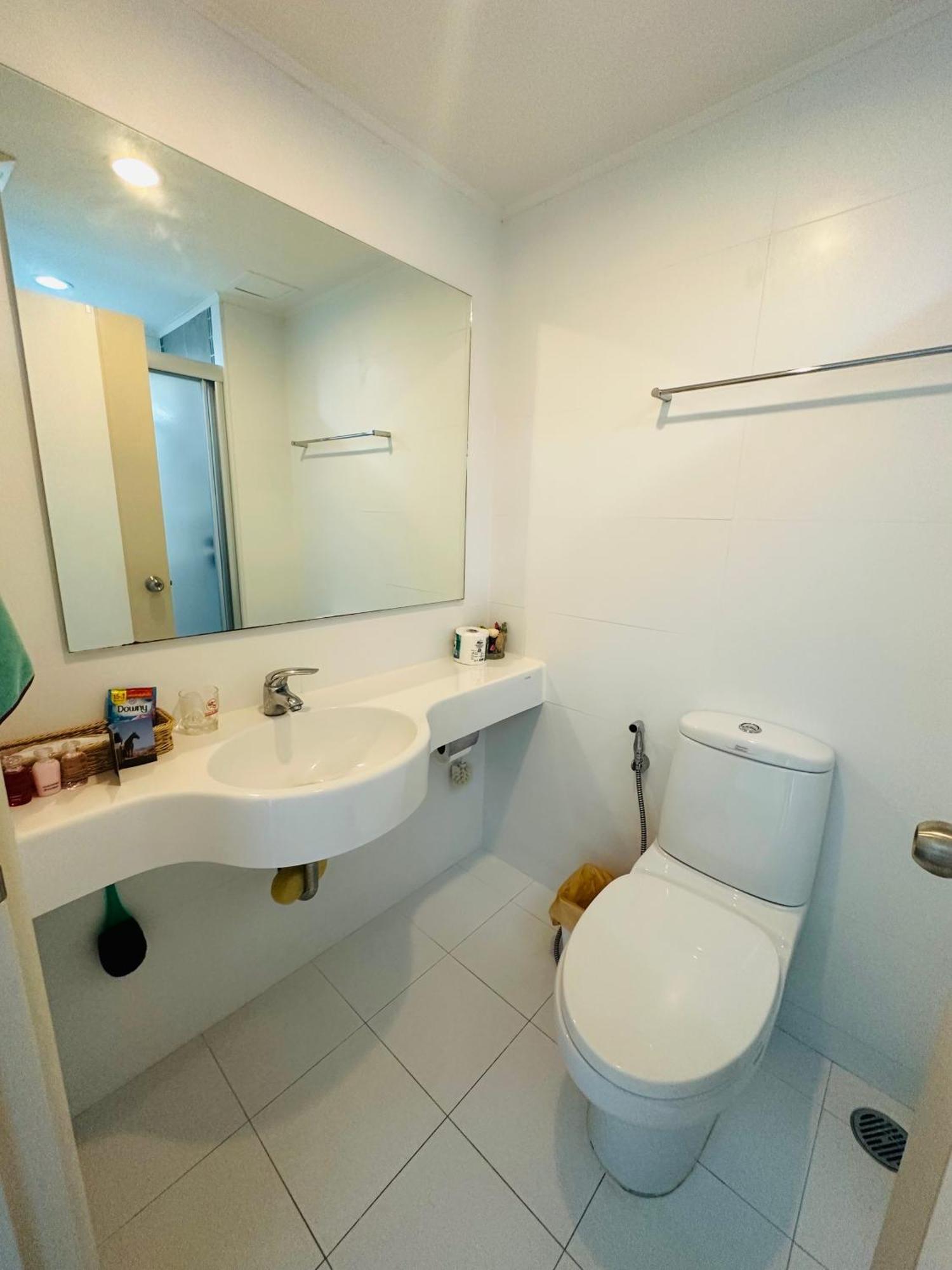 Seaview Beach Room Lumpini-Pool And Gym Face To Ocean Jomtien Beach Exterior foto
