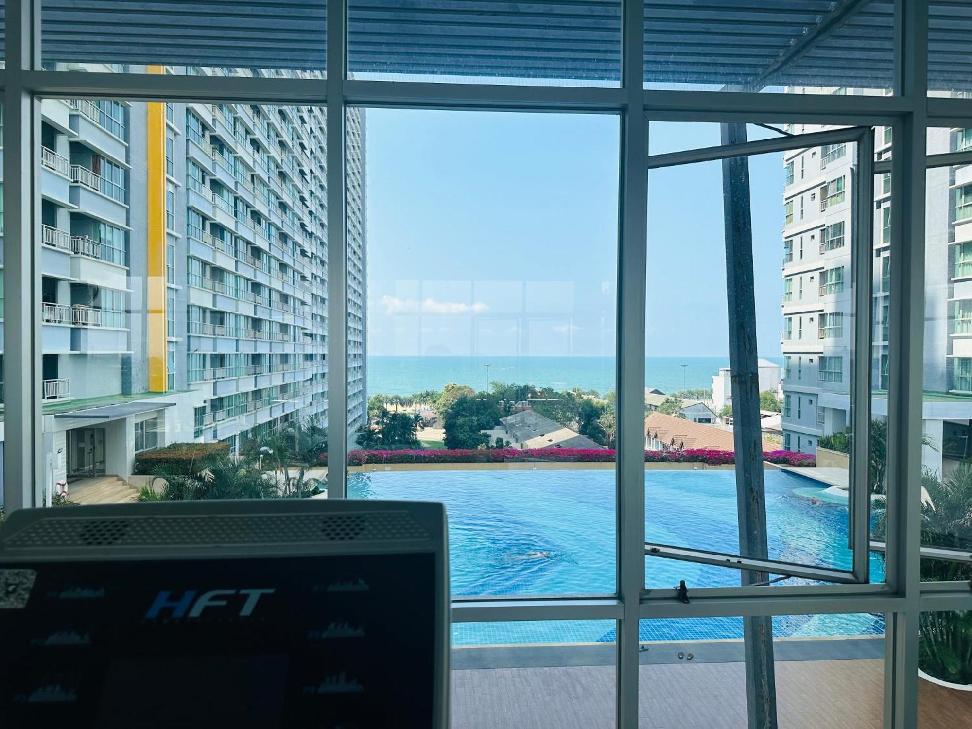 Seaview Beach Room Lumpini-Pool And Gym Face To Ocean Jomtien Beach Exterior foto