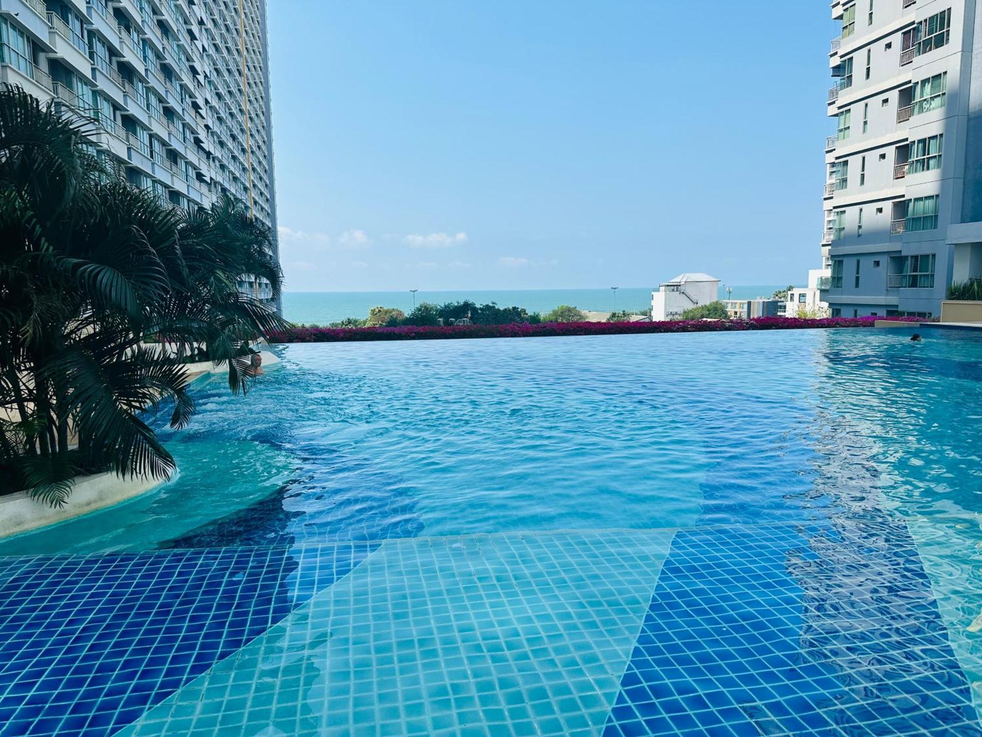 Seaview Beach Room Lumpini-Pool And Gym Face To Ocean Jomtien Beach Exterior foto