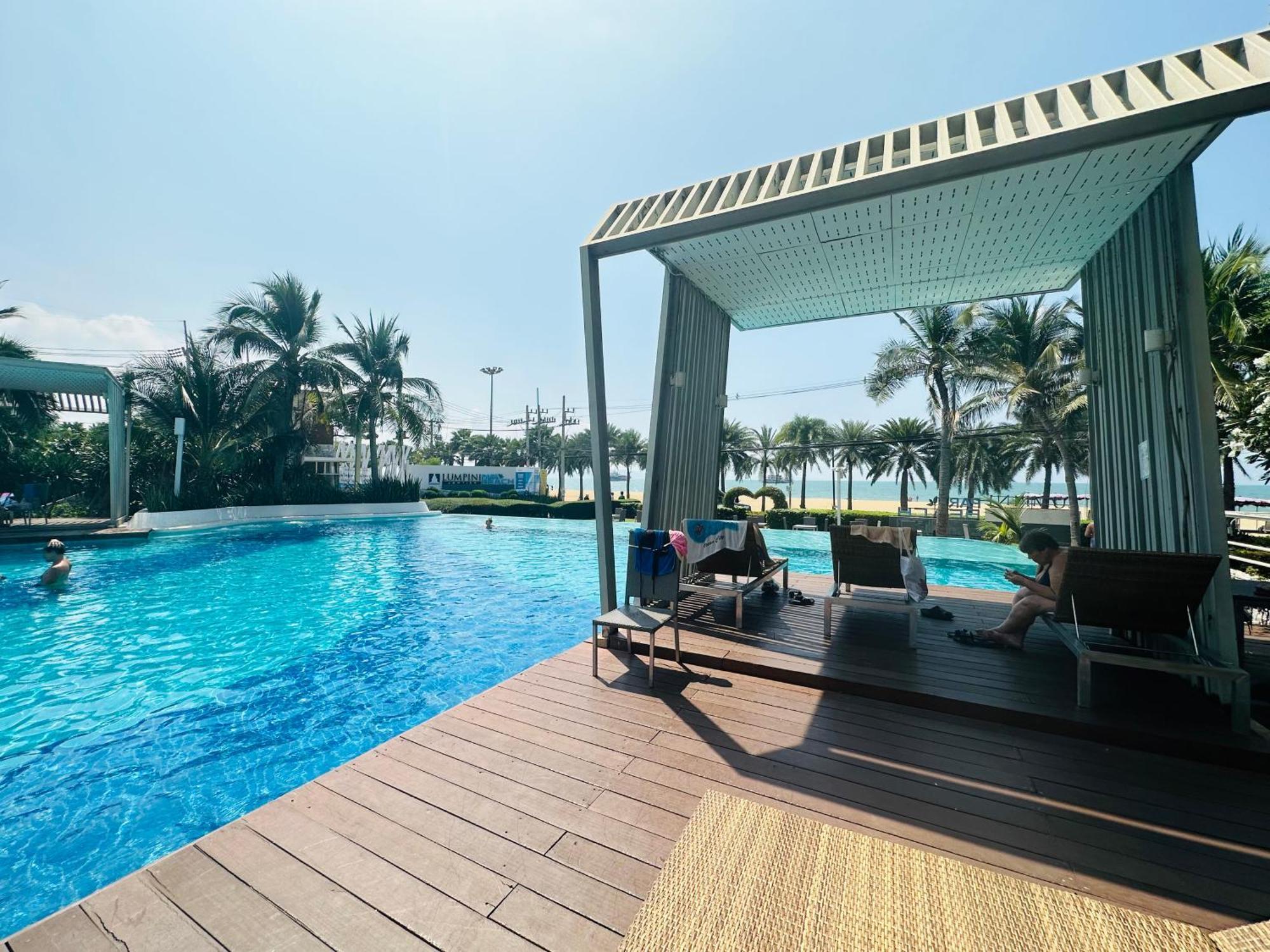 Seaview Beach Room Lumpini-Pool And Gym Face To Ocean Jomtien Beach Exterior foto