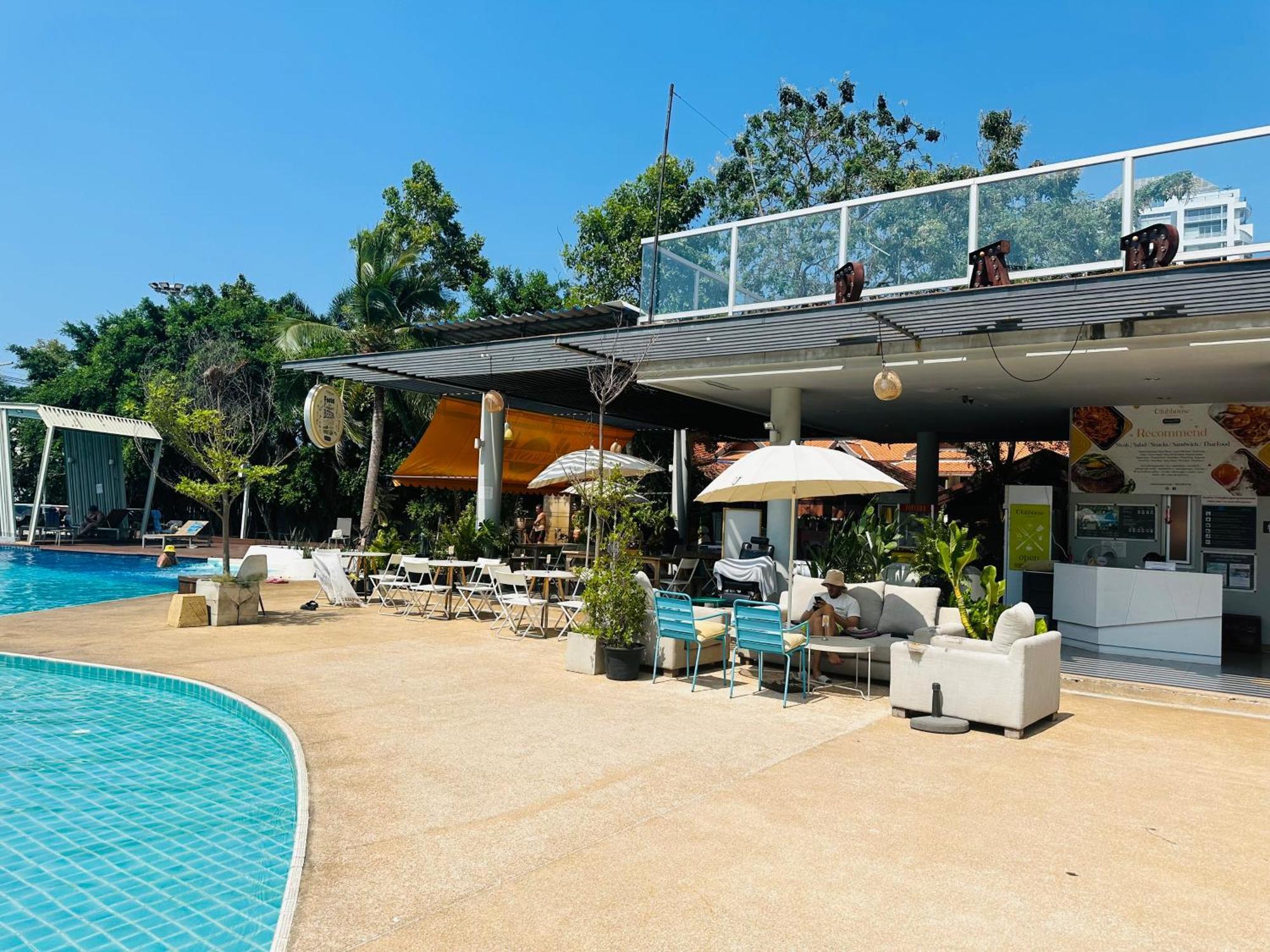Seaview Beach Room Lumpini-Pool And Gym Face To Ocean Jomtien Beach Exterior foto