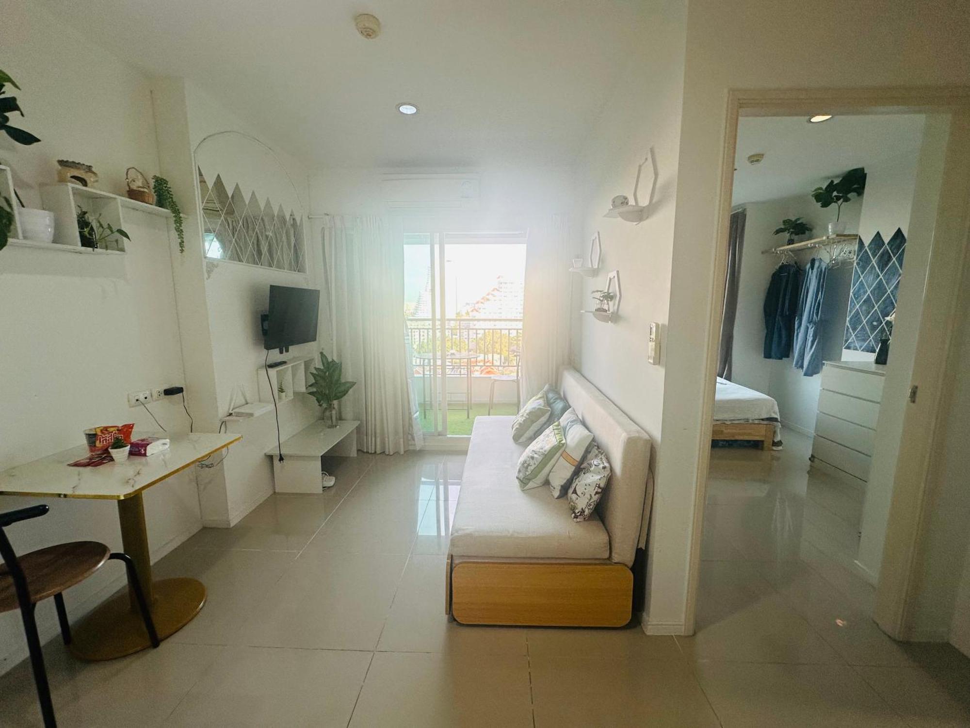 Seaview Beach Room Lumpini-Pool And Gym Face To Ocean Jomtien Beach Exterior foto